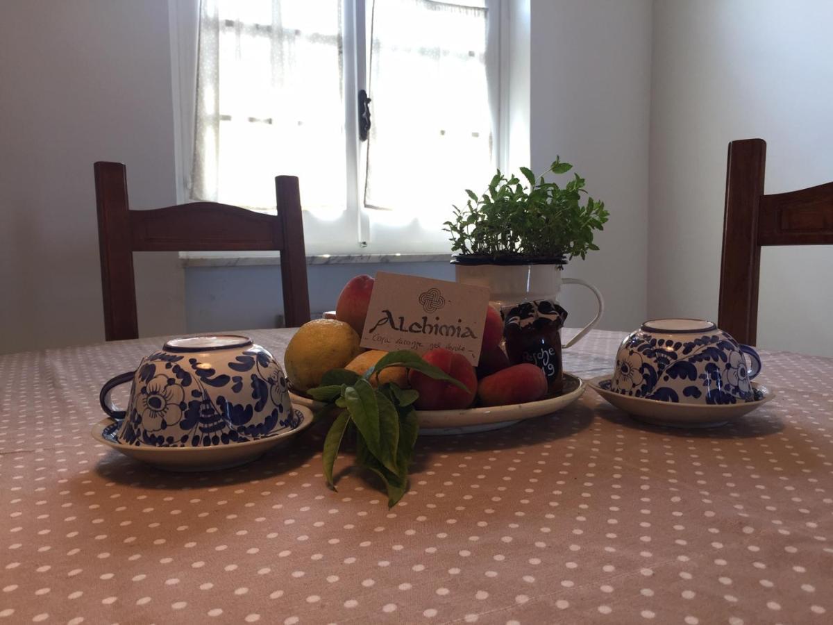 Cisano sul Neva Alchimia House 아파트 외부 사진
